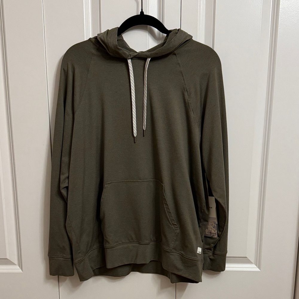 Women’s Vuori Halo Oversized Hoodie, size Medium green